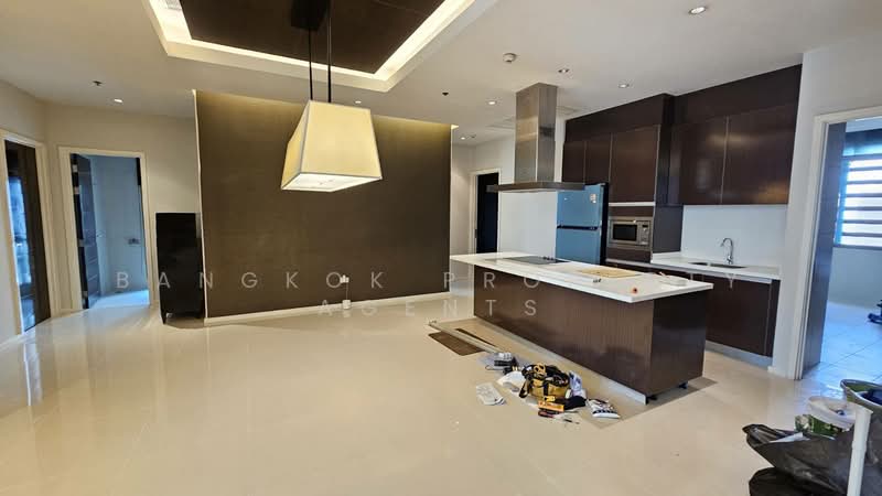S 59, Bangkok, 8 Soi Sukhumvit 59, Khlong Tan Nua, Watthana, Bangkok, 3 Bedrooms, 240 sqm, Condo For Rent, by BANGKOK PROPERTY AGENTS, 500426471 - DDproperty.com