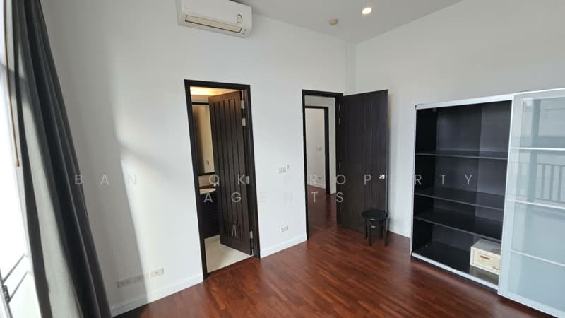 Sathorn Gallery Residences, Bangkok, 70 Pan Road, Silom, Bang Rak, Bangkok, 4 Bedrooms, 350 sqm, Condo For Rent, by BANGKOK PROPERTY AGENTS, 500426479 - DDproperty.com