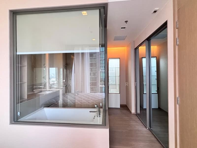 The Esse Asoke, Bangkok, 333 Soi Sukhumvit 21, Sukhumvit Road, Khlongtoei Nua, Watthana, Bangkok, 1 Bedroom, 45 sqm, Condo For Rent, by TRC Property, 500426523 - DDproperty.com