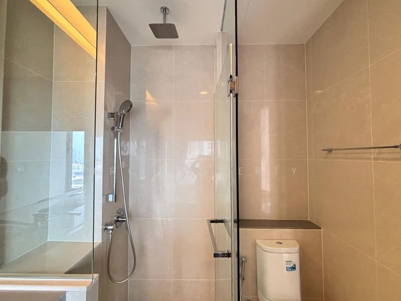 The Esse Asoke, Bangkok, 333 Soi Sukhumvit 21, Sukhumvit Road, Khlongtoei Nua, Watthana, Bangkok, 1 Bedroom, 45 sqm, Condo For Rent, by TRC Property, 500426523 - DDproperty.com