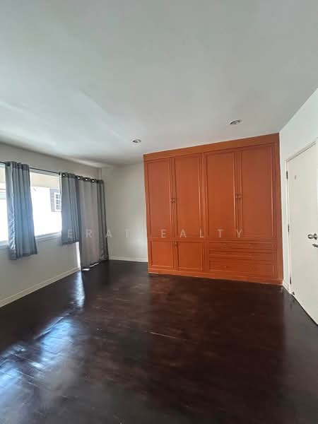 Js07261 Single House Sutthisan 2 Fl. 4B4B For Rent 40K | Line OA: @era1realty, Bangkok, Huai Khwang, Bangkok, 4 Bedrooms, 216 sqm, Single Detached House For Rent, by ERA1REALTY, 500426546 - DDproperty.com