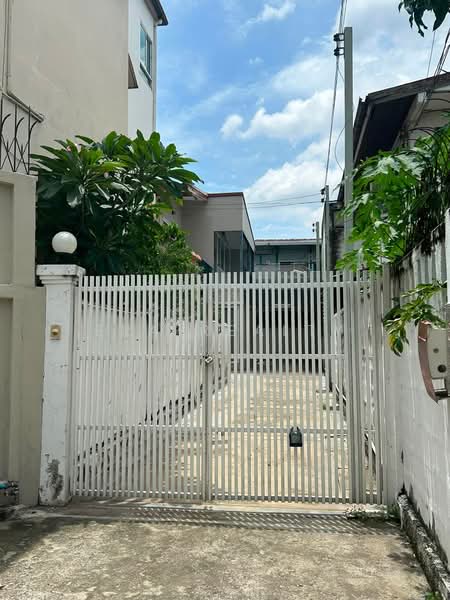 Js07261 Single House Sutthisan 2 Fl. 4B4B For Rent 40K | Line OA: @era1realty, Bangkok, Huai Khwang, Bangkok, 4 Bedrooms, 216 sqm, Single Detached House For Rent, by ERA1REALTY, 500426546 - DDproperty.com