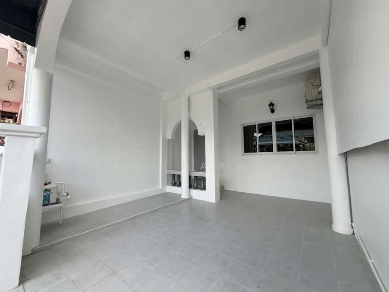 เช่า ทาวน์โฮม 2 ชั้น พร้อมเข้าอยู่(ซ.วชิรธรรม 57 แยก 18), Bangkok, Bang Chak, Phra Khanong, Bangkok, 3 Bedrooms, 110 sqm, Townhouse For Rent, by Airada Parasarn, 500426567 - DDproperty.com