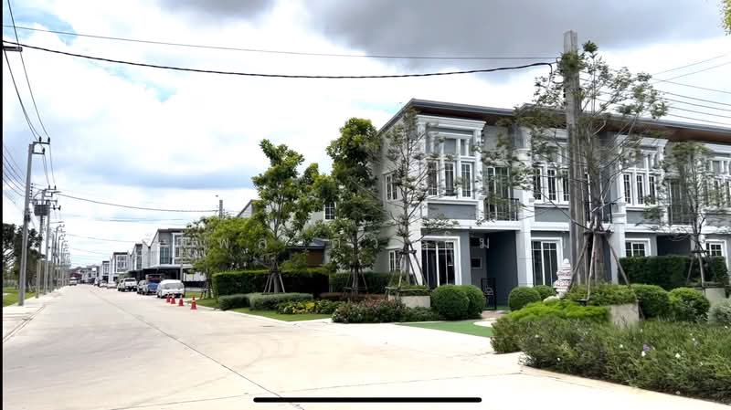 Golden Town Sukhumvit-Bearing Station : โกลเด้น ทาวน์ สุขุมวิท-สถานีรถไฟฟ้าแบริ่ง, สมุทรปราการ, ซอย เทศบาลสำโรงใต้ 6, สำโรง, พระประแดง, สมุทรปราการ, 115 ตร.ม., ทาวน์เฮ้าส์ ให้เช่า, โดย รัฐพล ศิวาโมกข์, 500426575 - DDproperty.com