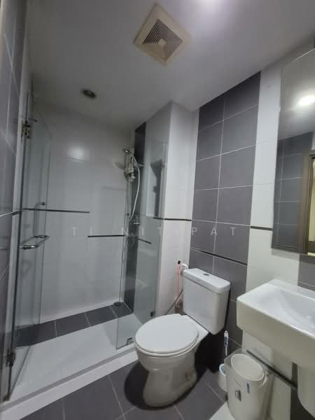 The Base Sukhumvit 77, Bangkok, 289 Sukhumvit 77 Road, Phra Kanong Nua, Watthana, Bangkok, 1 Bedroom, 30 sqm, Condo For Rent, by Ti Nitipat, 500426626 - DDproperty.com
