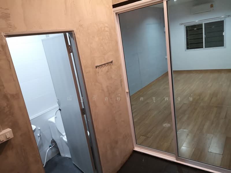 ห้องแถว 9 ห้อง, Chon Buri (Pattaya), Ban Suan, Muang Chon Buri, Chon Buri (Pattaya), , 770 sqm, Shophouse For Sale, by เกศณัฐกัลย์ ครุพงษ์, 500426653 - DDproperty.com