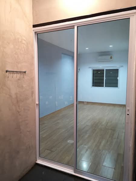 ห้องแถว 9 ห้อง, Chon Buri (Pattaya), Ban Suan, Muang Chon Buri, Chon Buri (Pattaya), , 770 sqm, Shophouse For Sale, by เกศณัฐกัลย์ ครุพงษ์, 500426653 - DDproperty.com