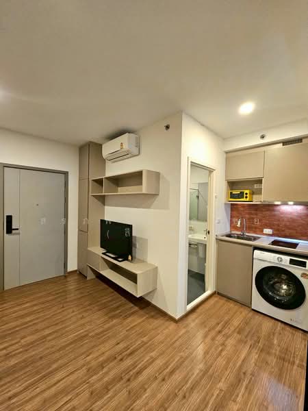 The Origin Ram 209 Interchange, Bangkok, Ramkhamhaeng Road, Min Buri, Bangkok, 2 Bedrooms, 31 sqm, Condo For Rent, by สรภพ ยอดไชย (สีฝุ่น), 500426656 - DDproperty.com