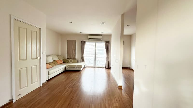 Villette City Pattanakarn 38 : วิลเลต ซิตี้ พัฒนาการ 38, กรุงเทพ, ถนนพัฒนาการ, ประเวศ, กรุงเทพ, 180 ตร.ม., ทาวน์เฮ้าส์ ขาย, โดย Poonyaporn Veerabulyarit, 500426661 - DDproperty.com