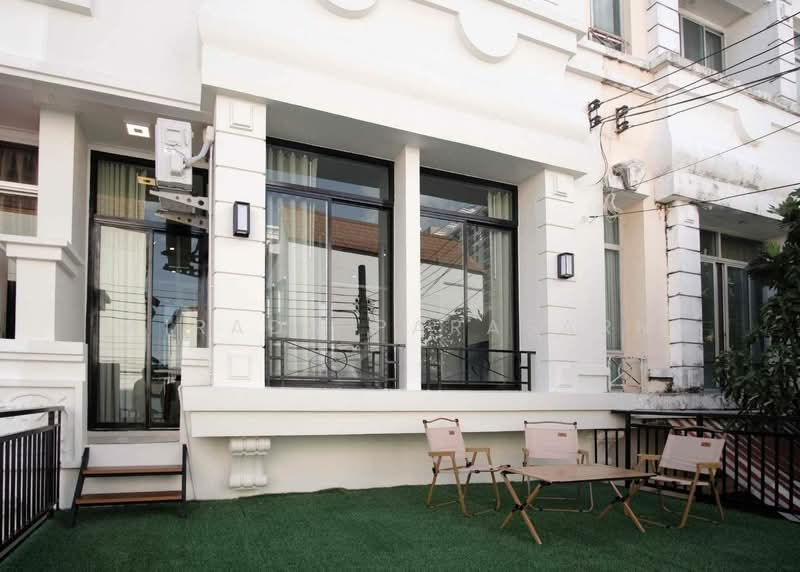 Baan Klang Muang British Town Srinakarin : บ้านกลางเมือง บริติช ทาวน์ ศรีนครินทร์, สมุทรปราการ, ซอยบ้านกลางเมือง บริติช ทาวน์ ศรีนครินทร์, บางแก้ว, บางพลี, สมุทรปราการ, 230 ตร.ม., ทาวน์เฮ้าส์ ให้เช่า, โดย Airada Parasarn, 500426666 - DDproperty.com