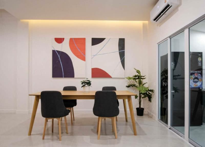 Baan Klang Muang British Town Srinakarin : บ้านกลางเมือง บริติช ทาวน์ ศรีนครินทร์, สมุทรปราการ, ซอยบ้านกลางเมือง บริติช ทาวน์ ศรีนครินทร์, บางแก้ว, บางพลี, สมุทรปราการ, 230 ตร.ม., ทาวน์เฮ้าส์ ให้เช่า, โดย Airada Parasarn, 500426666 - DDproperty.com