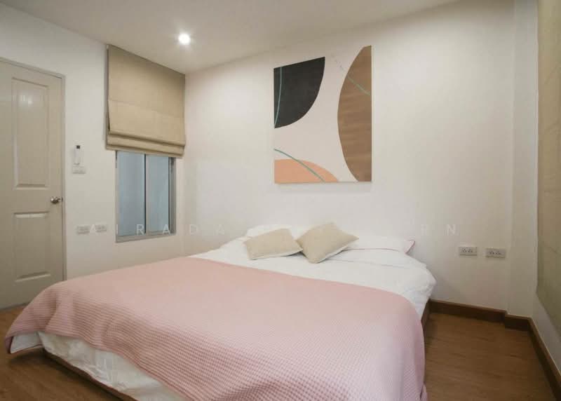Baan Klang Muang British Town Srinakarin, Samut Prakan, Soi Baan Klang Muang British Town Srinakarin, Bang Kaeo, Bang Plee, Samut Prakan, 3 Bedrooms, 230 sqm, Townhouse For Rent, by Airada Parasarn, 500426666 - DDproperty.com