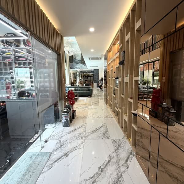 ขายบ้านเดี่ยว Luxury Modern นาคนิวาส–ลาดพร้าว | บ้านสร้างเอง 2 ชั้น 92 ตร.ว. พื้นที่ใช้สอย 500 ตร.ม, Bangkok, Lat Phrao, Bangkok, 3 Bedrooms, 500 sqm, Single Detached House For Sale, by อลงกต คำนวรพร, 500426671 - DDproperty.com