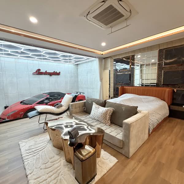 ขายบ้านเดี่ยว Luxury Modern นาคนิวาส–ลาดพร้าว | บ้านสร้างเอง 2 ชั้น 92 ตร.ว. พื้นที่ใช้สอย 500 ตร.ม., กรุงเทพ, ลาดพร้าว, กรุงเทพ, 500 ตร.ม., บ้านเดี่ยว ขาย, โดย อลงกต คำนวรพร, 500426671 - DDproperty.com