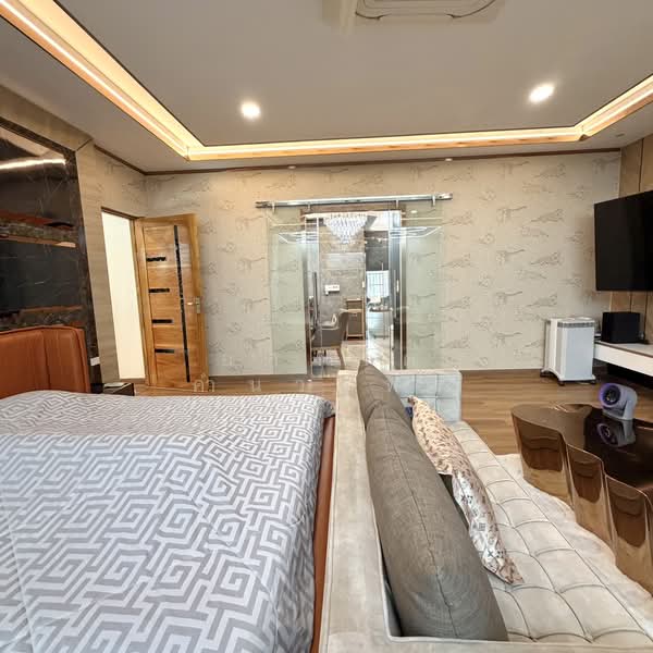 ขายบ้านเดี่ยว Luxury Modern นาคนิวาส–ลาดพร้าว | บ้านสร้างเอง 2 ชั้น 92 ตร.ว. พื้นที่ใช้สอย 500 ตร.ม., กรุงเทพ, ลาดพร้าว, กรุงเทพ, 500 ตร.ม., บ้านเดี่ยว ขาย, โดย อลงกต คำนวรพร, 500426671 - DDproperty.com