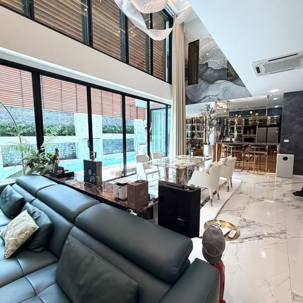 ขายบ้านเดี่ยว Luxury Modern นาคนิวาส–ลาดพร้าว | บ้านสร้างเอง 2 ชั้น 92 ตร.ว. พื้นที่ใช้สอย 500 ตร.ม, Bangkok, Lat Phrao, Bangkok, 3 Bedrooms, 500 sqm, Single Detached House For Sale, by อลงกต คำนวรพร, 500426671 - DDproperty.com