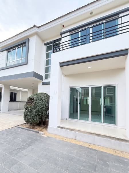 Grand Bangkok Boulevard Rama 9 - Srinakarindra, Bangkok, Krungthep Kritha 17 Alley, Thap Chang, Saphan Sung, Bangkok, 3 Bedrooms, 200 sqm, Single Detached House For Sale, by Nutty Property, 500426673 - DDproperty.com