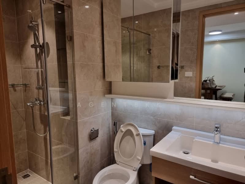 Regal Sathon-Naradhiwas, Bangkok, Naradhiwas Rajanagarindra Road, Thung Maha Mek, Sathon, Bangkok, 1 Bedroom, 33 sqm, Condo For Rent, by Agentbkk, 500426682 - DDproperty.com