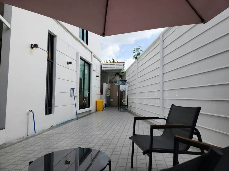 Areeya Mandarina Sukhumvit 77, Bangkok, Sukhumvit 77 Road (On Nut), Suan Luang, Bangkok, 3 Bedrooms, 124 sqm, Townhouse For Rent, by Forty-Six Real Estate Group, 500426698 - DDproperty.com