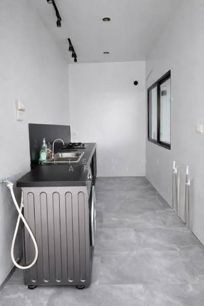 Areeya Mandarina Sukhumvit 77, Bangkok, Sukhumvit 77 Road (On Nut), Suan Luang, Bangkok, 3 Bedrooms, 225 sqm, Townhouse For Rent, by Netsanthiah Ai, 500426713 - DDproperty.com