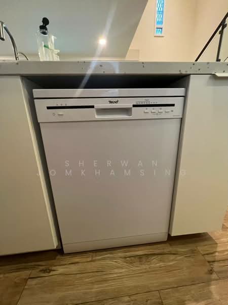 Maestro 01 Sathorn-Yenakat, Bangkok, 14 Yen Akat Road, Thung Maha Mek, Sathon, Bangkok, 3 Bedrooms, 138 sqm, Condo For Rent, by Sherwan Jomkhamsing, 500426741 - DDproperty.com