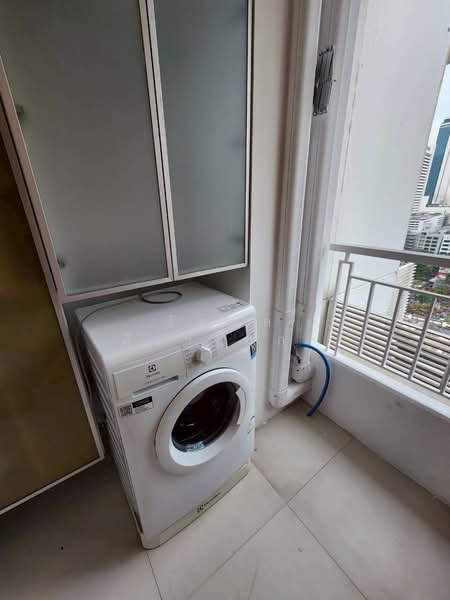 Ivy Sathorn 10, Bangkok, 88 Soi Sathorn 12, Sathorn Road, Silom, Bang Rak, Bangkok, 1 Bedroom, 40 sqm, Condo For Rent, by Rattapon Sivamok, 500426761 - DDproperty.com