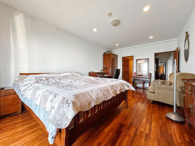 Krisda Golden Condotel Cliff and Park, Chon Buri (Pattaya), Na Chom Thian, Sattahip, Chon Buri (Pattaya), 3 Bedrooms, 180 sqm, Condo For Sale, by Chaweewan Puekpong, 500426773 - DDproperty.com