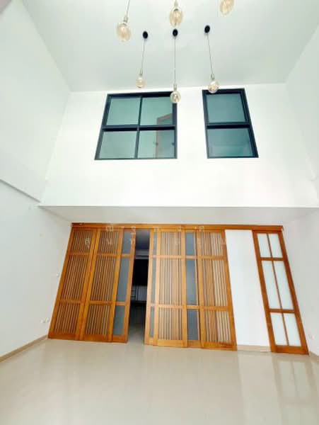 ไม่พบโครงการ, Bangkok, คู่ขนานกาญจนาภิเษก, Thap Chang, Saphan Sung, Bangkok, 3 Bedrooms, 215 sqm, Townhouse For Rent, by ณัฐพงศ์ สุนทรอรุณ, 500426783 - DDproperty.com