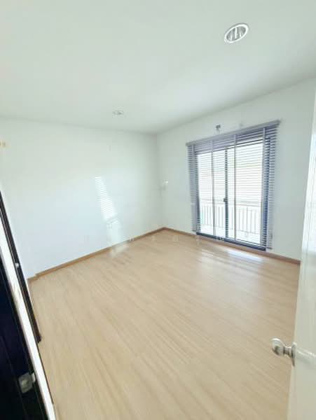 ไม่พบโครงการ, Bangkok, คู่ขนานกาญจนาภิเษก, Thap Chang, Saphan Sung, Bangkok, 3 Bedrooms, 215 sqm, Townhouse For Rent, by ณัฐพงศ์ สุนทรอรุณ, 500426783 - DDproperty.com