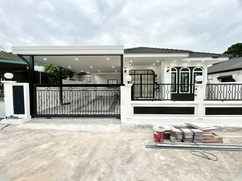 Classic home Sriracha, Chon Buri (Pattaya), ไร่กล้วย, Surasak, Si Racha, Chon Buri (Pattaya), 2 Bedrooms, 85 sqm, Single Detached House For Sale, by ลุลิตตา อินทร์โพ, 500426797 - DDproperty.com