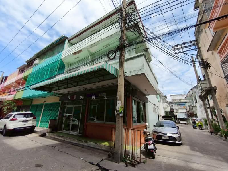 ตึกแถวท่าพระ ธนบุรี ซอย สมเด็จพระเจ้าตากสิน 22 ใกล้ bts โพธิ์นิมิตร หลังริม, กรุงเทพ, บุคคโล, ธนบุรี, กรุงเทพ, 250 ตร.ม., ทาวน์เฮ้าส์ ขาย, โดย จิตติมา TT, 500426851 - DDproperty.com