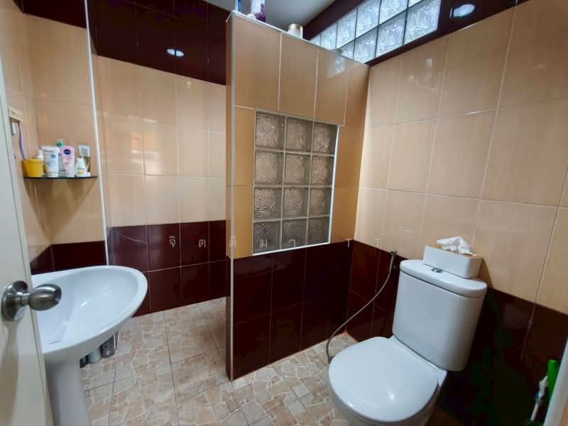 Shophouse for Sale, near BTS Phonimit, Bangkok, Bukkalo, Thon Buri, Bangkok, 6 Bedrooms, 250 sqm, Townhouse For Sale, by จิตติมา TT, 500426851 - DDproperty.com