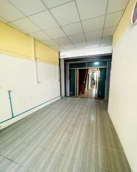 อาคารพาณิชย์ขาณุวรลักษบุรี กำแพงเพชร, Kamphaeng Phet, Salok Bat, Khanu Woralaksaburi, Kamphaeng Phet, , 100 sqm, Shophouse For Sale, by The Best Property แป้ง, 500426859 - DDproperty.com