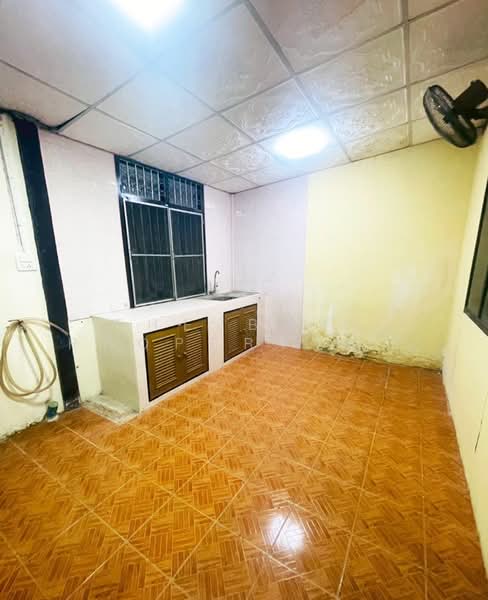 อาคารพาณิชย์ขาณุวรลักษบุรี กำแพงเพชร, Kamphaeng Phet, Salok Bat, Khanu Woralaksaburi, Kamphaeng Phet, , 100 sqm, Shophouse For Sale, by The Best Property แป้ง, 500426859 - DDproperty.com