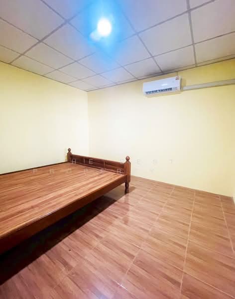 อาคารพาณิชย์ขาณุวรลักษบุรี กำแพงเพชร, Kamphaeng Phet, Salok Bat, Khanu Woralaksaburi, Kamphaeng Phet, , 100 sqm, Shophouse For Sale, by The Best Property แป้ง, 500426859 - DDproperty.com