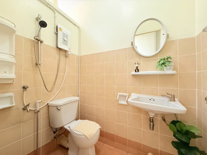 Baan Aue Arthorn Phutthamonthon Sai 7, Nakhon Pathom, Hom Kret, Sam Phran, Nakhon Pathom, 2 Bedrooms, 32 sqm, Condo For Sale, by The Best Property อุ๋ย, 500426878 - DDproperty.com