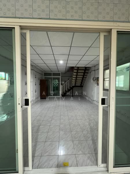Thai Somboon Prachuutit 90, Samut Prakan, Ban Khlong Suan, Phra Samut Jadee, Samut Prakan, 7 Bedrooms, 427 sqm, Townhouse For Sale, by Chadthanee Debavalya, 500426879 - DDproperty.com