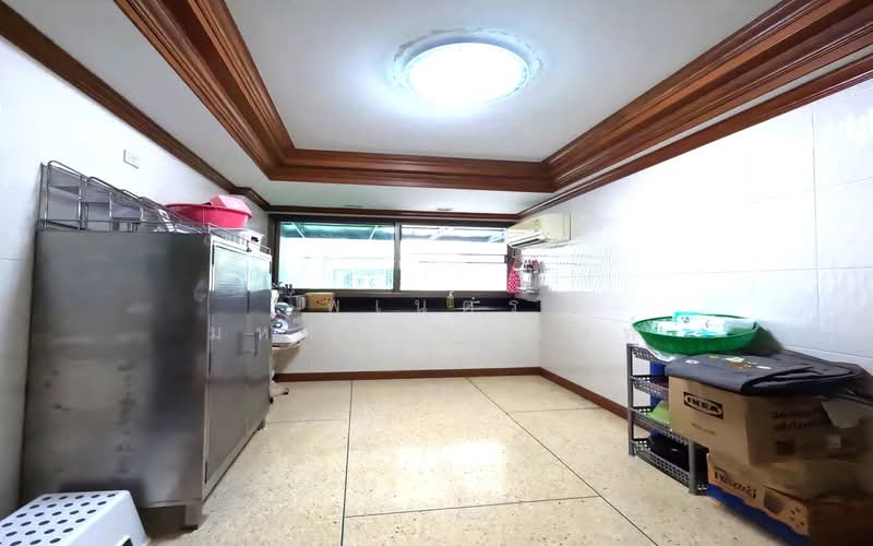 อาคารพาณิชย์ ซอย สมเด็จพระเจ้าตากสิน 19, Bangkok, สมเด็จพระเจ้าตากสิน, Samlae, Thon Buri, Bangkok, , 340 sqm, Shophouse For Sale, by พเนตร มหามิตรานนท์, 500426883 - DDproperty.com