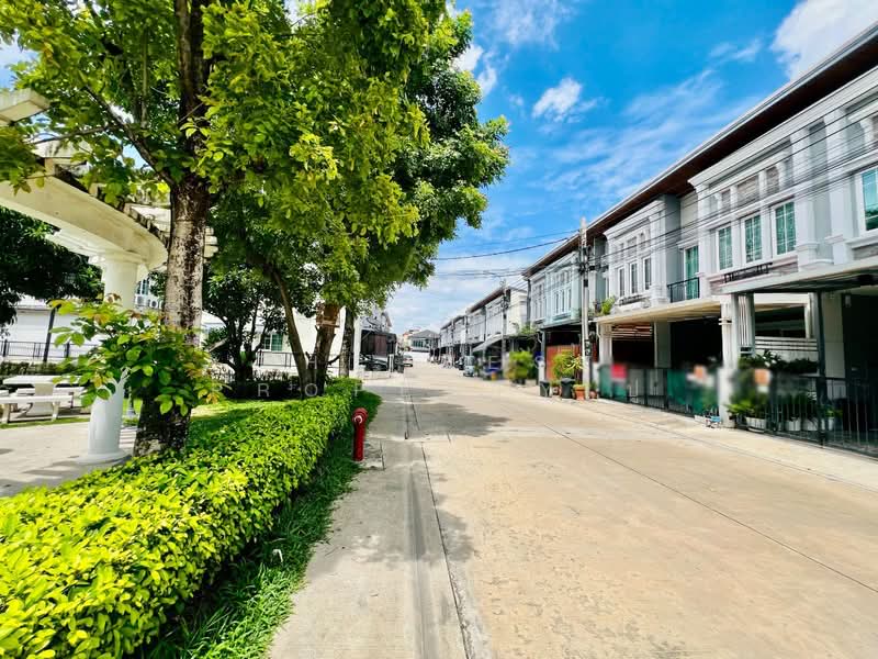 Golden Town Sukhumvit-Bearing Station : โกลเด้น ทาวน์ สุขุมวิท-สถานีรถไฟฟ้าแบริ่ง, สมุทรปราการ, ซอย เทศบาลสำโรงใต้ 6, สำโรง, พระประแดง, สมุทรปราการ, 100 ตร.ม., ทาวน์เฮ้าส์ ขาย, โดย The Best Property ปู, 500426884 - DDproperty.com
