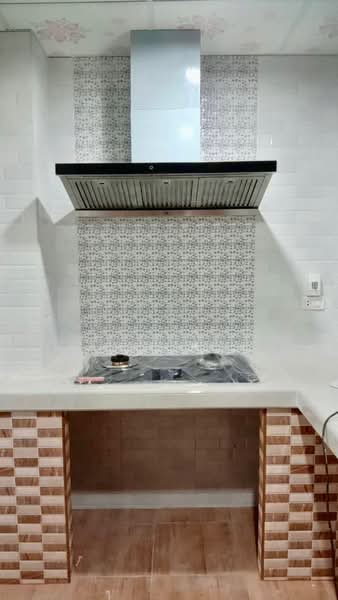 Golden Town Sukhumvit-Bearing Station, Samut Prakan, Soi Tesabansamrongtai 6, Sam Rong, Phra Pra Daeng, Samut Prakan, 4 Bedrooms, 100 sqm, Townhouse For Sale, by The Best Property ปู, 500426884 - DDproperty.com