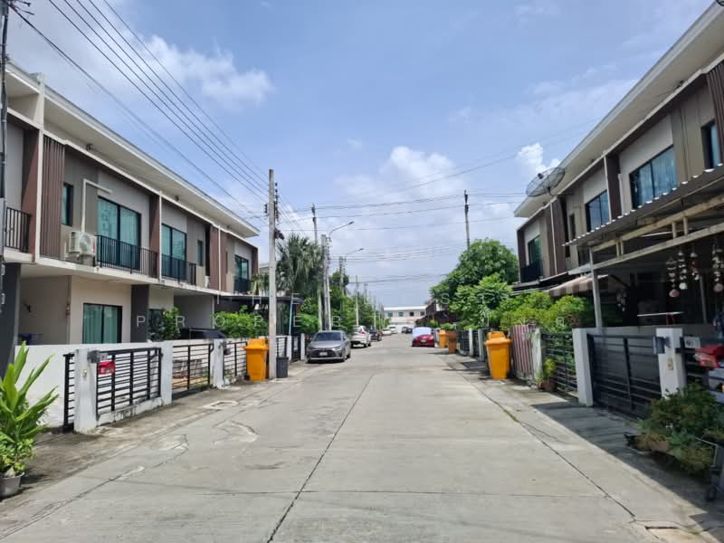 เดอะ คอนเนค สุวรรณภูมิ 3, Samut Prakan, Rachathewa, Bang Plee, Samut Prakan, 3 Bedrooms, 100 sqm, Townhouse For Sale, by The Best Property มิ้งค์, 500426900 - DDproperty.com