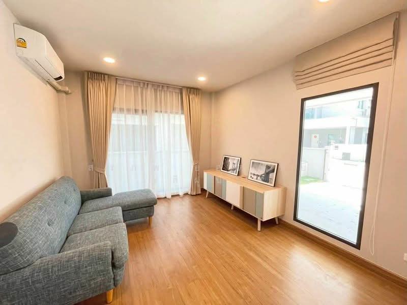 Centro Bangna : เซนโทร บางนา, สมุทรปราการ, 111 ซอย3, บางแก้ว, บางพลี, สมุทรปราการ, 209 ตร.ม., บ้านเดี่ยว ให้เช่า, โดย สรภพ ยอดไชย (สีฝุ่น), 500426909 - DDproperty.com