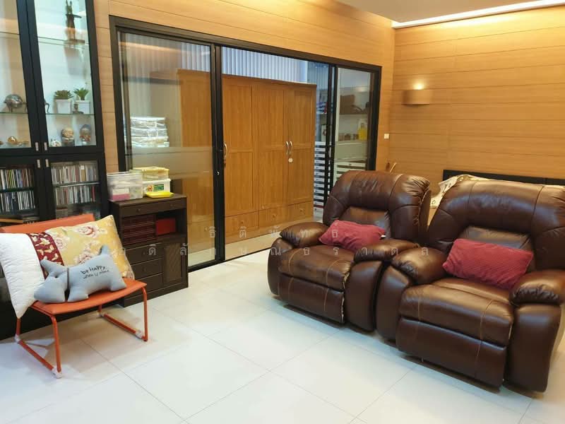 ขายบ้านใหญ่ Modern & Home Office / 219ตรว. / 1,425ตรม / 4ชั้น & Lift, นนทบุรี, ติวานนท์ 18 แยก 7, ตลาดขวัญ, เมืองนนทบุรี, นนทบุรี, 1,425 ตร.ม., ตึกแถว-อาคารพาณิชย์ ขาย, โดย ธิติพัทธ์ อดิลักษณ์ธราดล, 500426956 - DDproperty.com