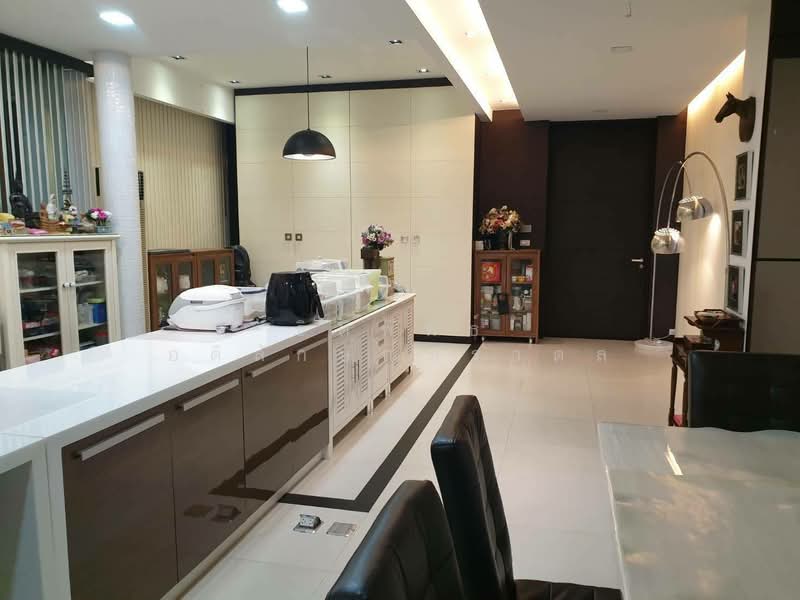 ขายบ้านใหญ่ Modern & Home Office / 219ตรว. / 1,425ตรม / 4ชั้น & Lift, นนทบุรี, ติวานนท์ 18 แยก 7, ตลาดขวัญ, เมืองนนทบุรี, นนทบุรี, 1,425 ตร.ม., ตึกแถว-อาคารพาณิชย์ ขาย, โดย ธิติพัทธ์ อดิลักษณ์ธราดล, 500426956 - DDproperty.com