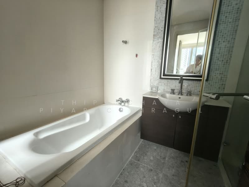 Watermark Chaophraya, Bangkok, Soi Charoennakorn 39-41, Charoennakorn Road, Bang Lam Phu Lang, Khlong San, Bangkok, 2 Bedrooms, 98 sqm, Condo For Rent, by Thiprachaya Piyapachjiragul, 500426965 - DDproperty.com
