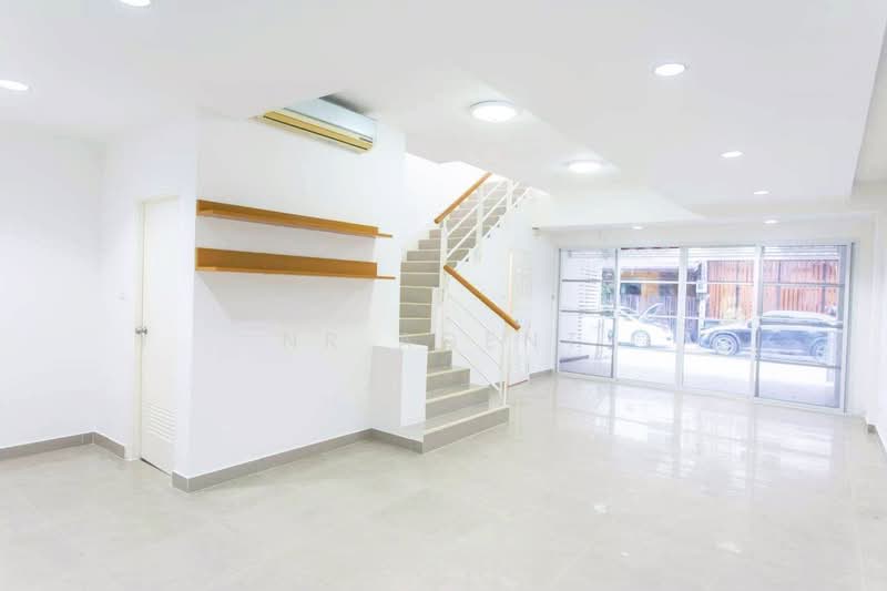 หมู่บ้านจัดสรรพรีเมี่ยมเพลส 2 เกษตรนวมินทร์-มัยลาภ, กรุงเทพ, จรเข้บัว, ลาดพร้าว, กรุงเทพ, 320 ตร.ม., ทาวน์เฮ้าส์ ขาย, โดย NR AGENT, 500426976 - DDproperty.com