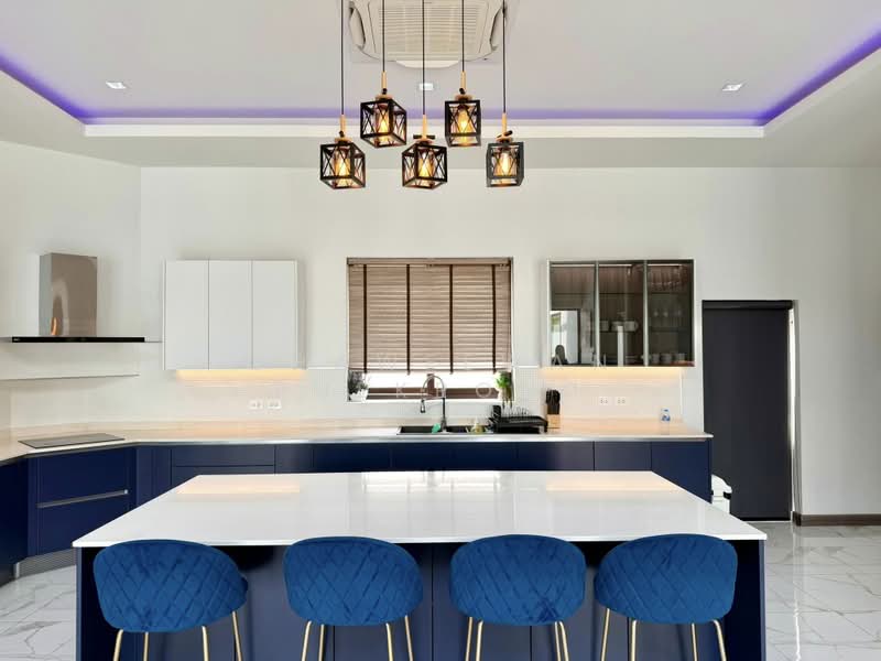 Luxury pool villa for sale near Mabprachan Lake, Chon Buri (Pattaya), Poong, Bang Lamung (Pattaya), Chon Buri (Pattaya), 5 Bedrooms, 633 sqm, Villa For Sale, by Chaweewan Puekpong, 500426978 - DDproperty.com