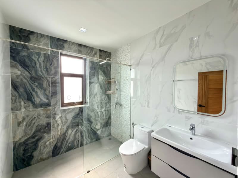 Luxury pool villa for sale near Mabprachan Lake, Chon Buri (Pattaya), Poong, Bang Lamung (Pattaya), Chon Buri (Pattaya), 5 Bedrooms, 633 sqm, Villa For Sale, by Chaweewan Puekpong, 500426978 - DDproperty.com