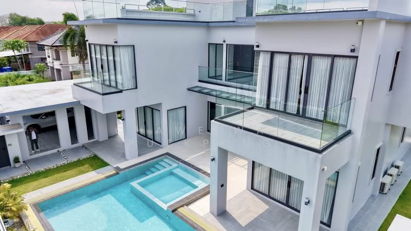 Luxury pool villa for sale near Mabprachan Lake, Chon Buri (Pattaya), Poong, Bang Lamung (Pattaya), Chon Buri (Pattaya), 5 Bedrooms, 633 sqm, Villa For Sale, by Chaweewan Puekpong, 500426978 - DDproperty.com