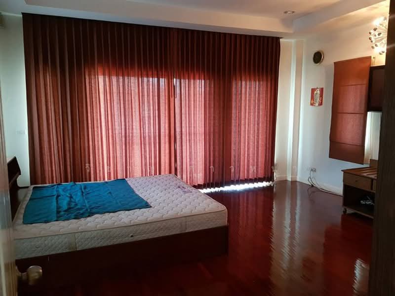 Ladda Ville 1-2, Nonthaburi, Ban Kluai-Sai Noi Road, Phimonrat, Bang Bua Thong, Nonthaburi, 4 Bedrooms, 350 sqm, Single Detached House For Rent, by Wicharn Kaonah, 500427006 - DDproperty.com